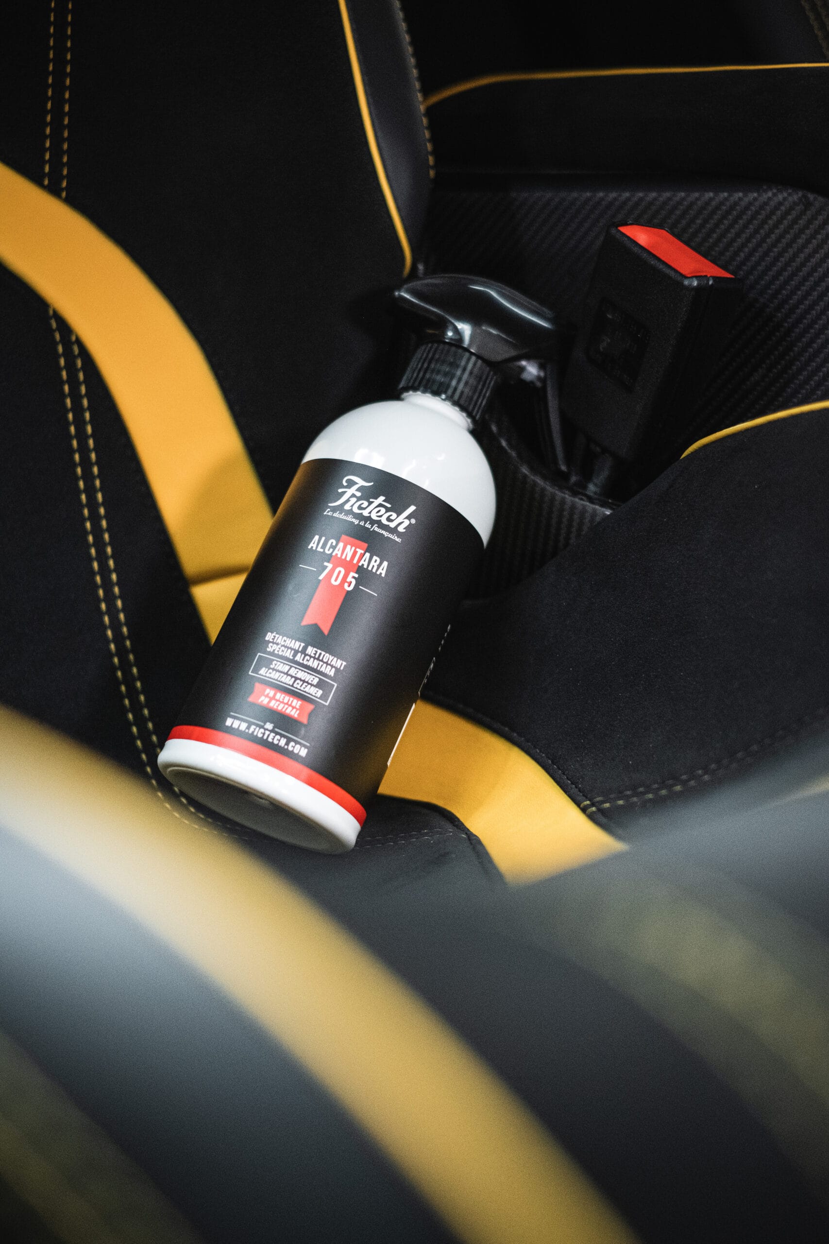 Fictech Alcantara 705